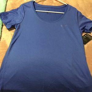 Women’s Nike athletic top
